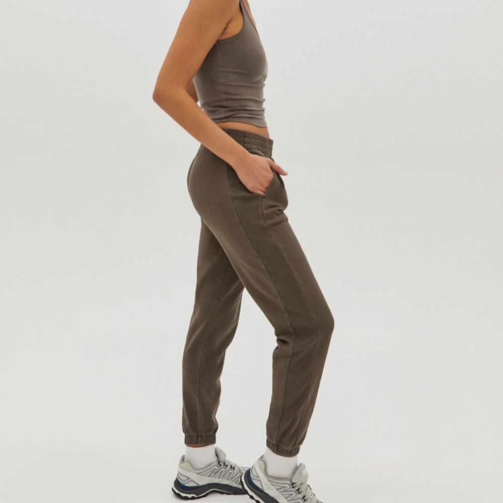 TNA Cozyaf Boyfriend Slim Sweatpants